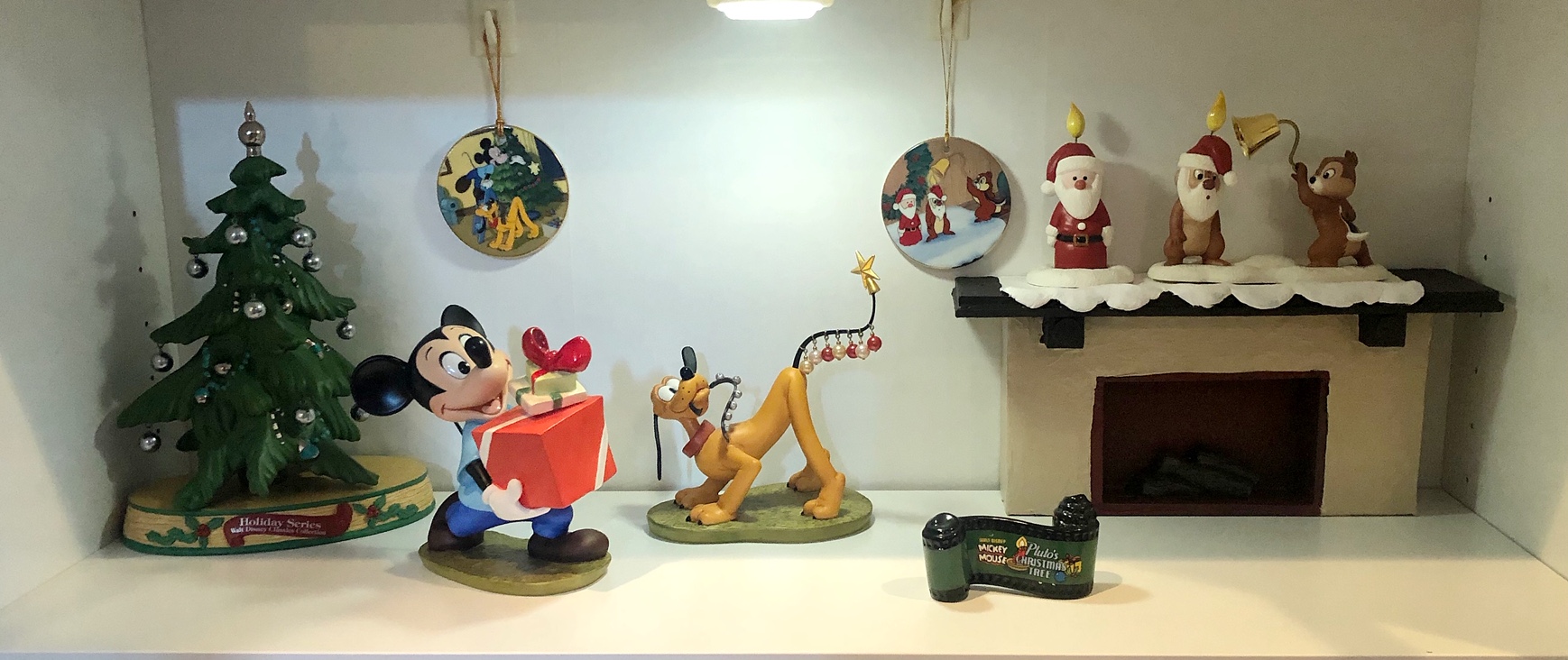 Pluto's Christmas Tree - Fireplace Caboodle Extras - WDCC
